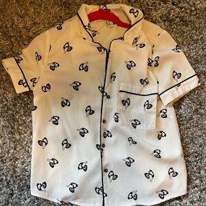 Forever 21 Women's Black and Cream Blouse